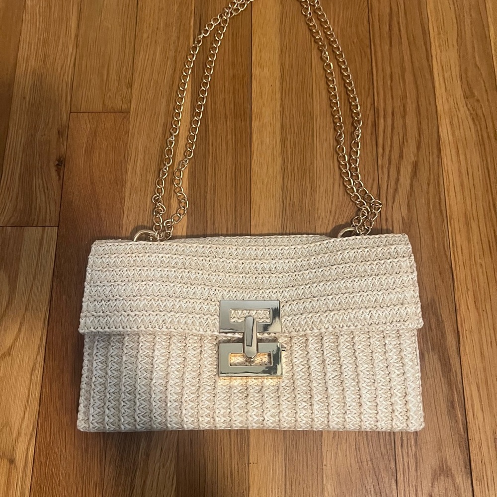 Woven Straw Chain Shoulder Bag in Cream with Gold Hardware